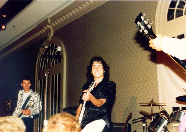 Danny_on_stage_LA_Convention_1989[1]