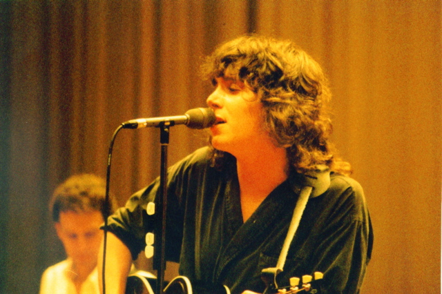 Danny_on_stage_in_Chicago_1988[1]